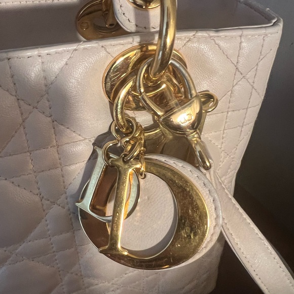 Lady Dior bag - Picture 4 of 13